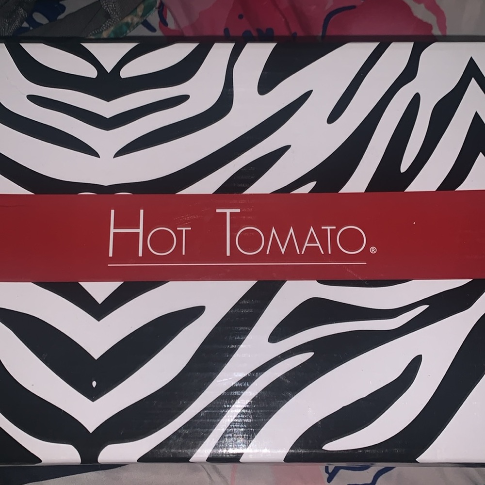 Im selling because it would be a waste to throw them away. Someone else will buy